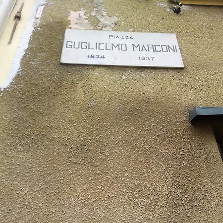 فيركوراجو La Piazza B&B المظهر الخارجي الصورة
