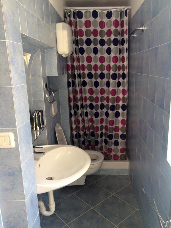 فيركوراجو La Piazza B&B الغرفة الصورة